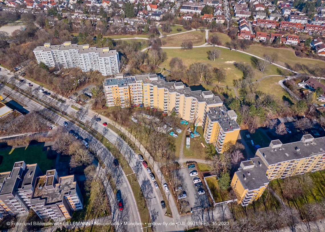 15.02.2023 - Marx-Zentrum und Wohnanlage Karl-Marx-Ring in Neuperlach